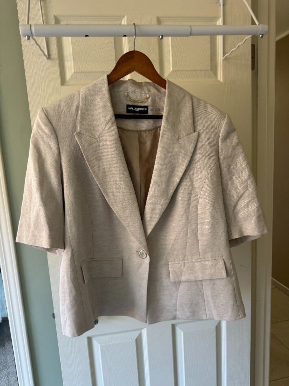 Karl Lagerfeld Paris short-sleeve blazer Size 16 NWT